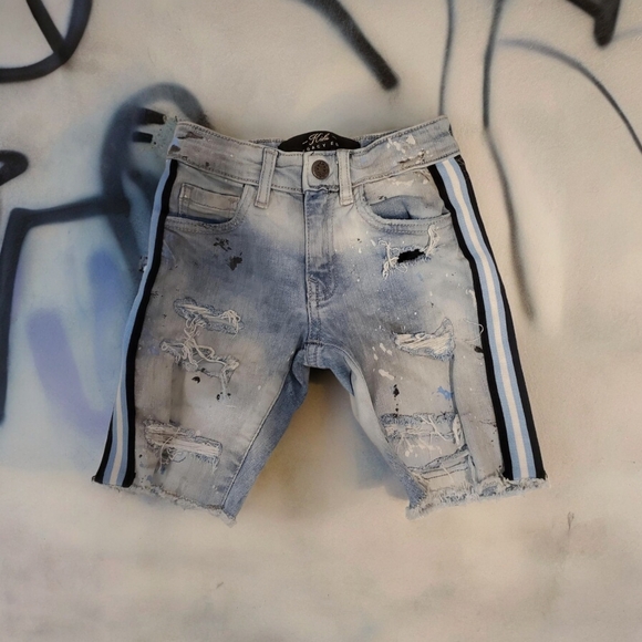 JORDAN CRAIG Legacy Edition Boys Destressed/Paint Splatter Jean Shorts SIZE 5 - Picture 1 of 6